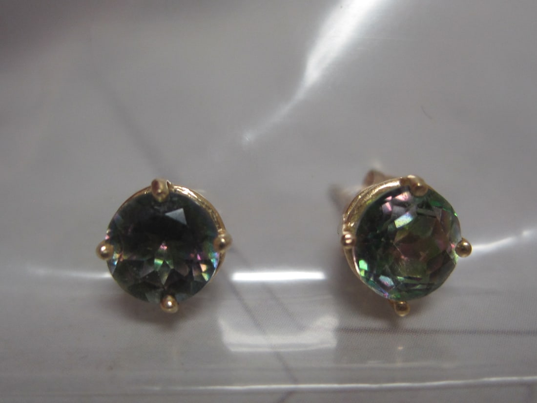 14k Gold Mystic Topaz Earrings: .