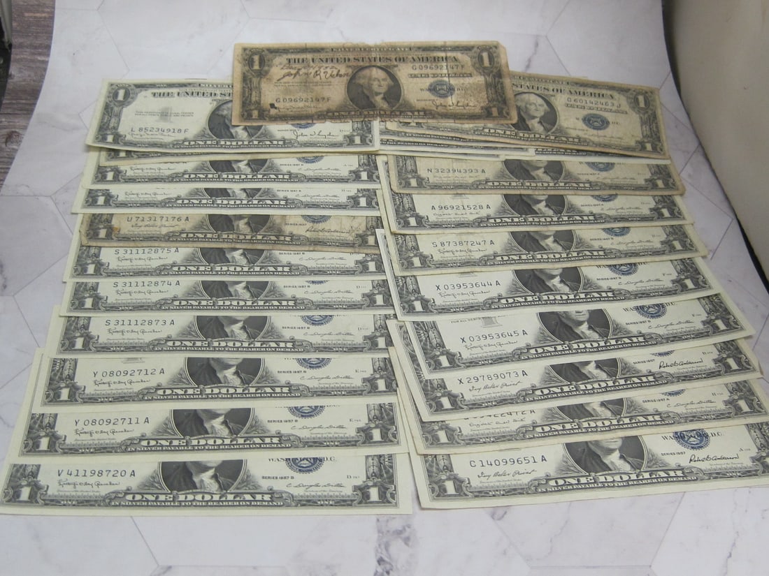 (25) $1 Silver Certificates- (20) 1957 & (5) 1935 (1 of 4)