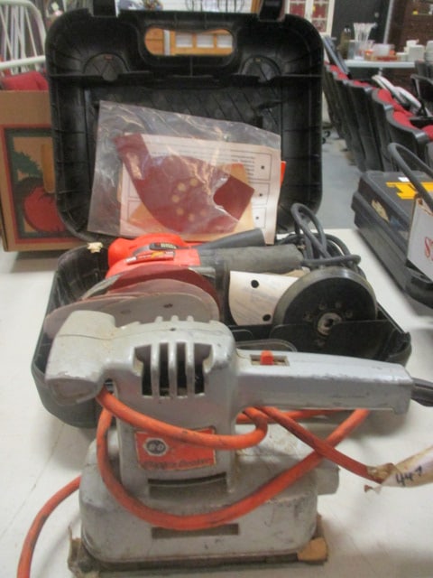 Black & Decker Sandstorm Sander in Case & B/D Sander (1 of 5)
