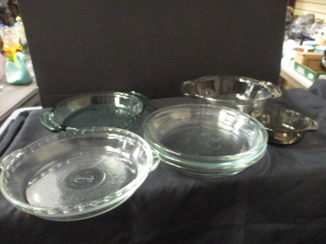 Miscellaneous Baking Dishes and Pie Plates, Glasbake, Anchor, Pyrex, L'ovenware,: See Pictures.