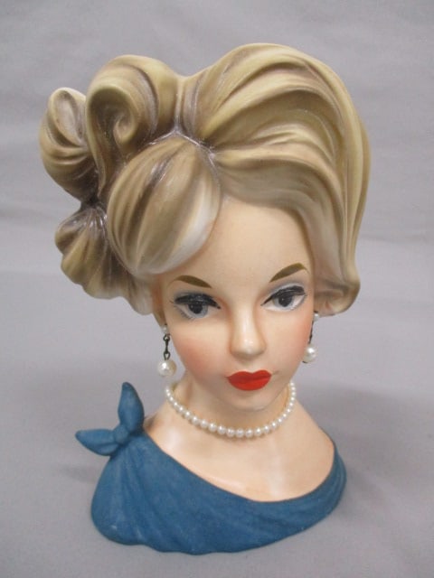 7.5" Napco C7294 Lady Head Vase (1 of 5)