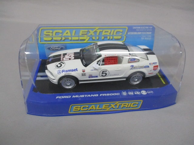 Scalextric C2774 Ford Mustang FR500C #5 Slot Car: 1:32 Scale New Old Stock