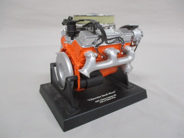 Liberty Classics "Chevrolet Small Block" Diecast Model (1 of 12)