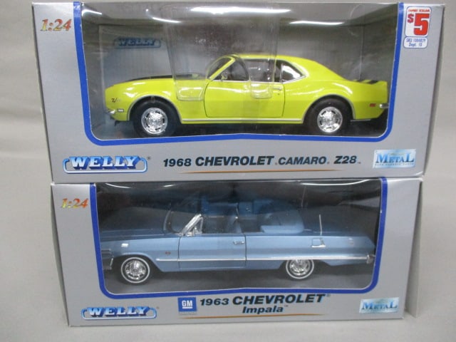 2 Diecast Toy Cars 1:24 Scale By Welly (1 of 4)