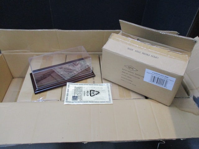 10 Thomas Pacconi Classics Acrylic Display Cases NOS (1 of 6)