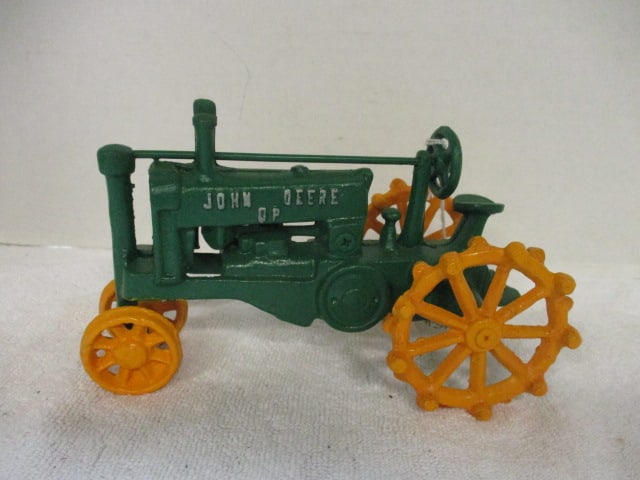 John Deer Green Cast Iron Tractor: 8"