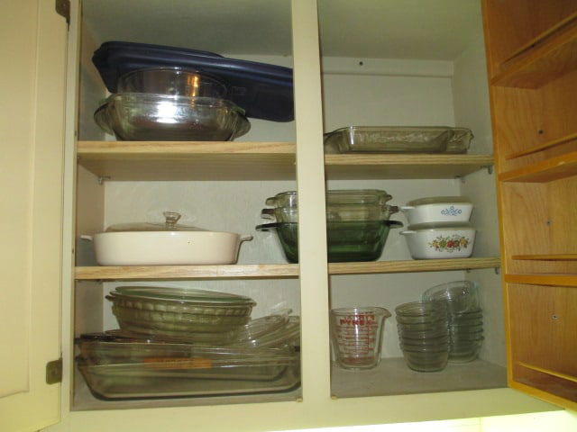 Large Grouping of Pyrex, Anchor Hocking and Corning Ware Bake Ware and Bowls: See pictures and preview, Bring Boxes-Local Pickup Only