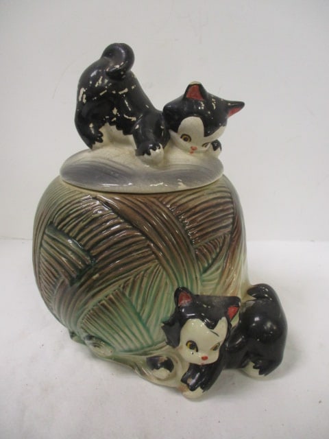 Vintage Cookie Jar Black Kittens on Ball of Yarn.: 11'' Tall. Some Chips and paint Missing. See Pictures.