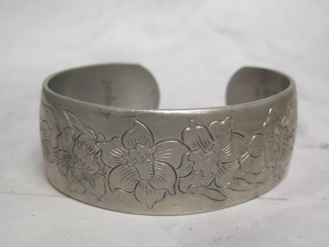 Kirk Steiff "Joonquil" Etched Pewter Cuff Bracelet: .