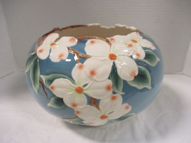 Franz Porcelain Dogwood Blossom Vase: 9"dia x 6"h,signed May Wei Xuet-Mei, XP1888