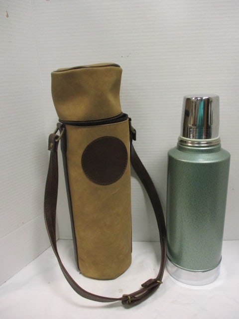 Stanley Insulated Bottle in Carry Bag: .