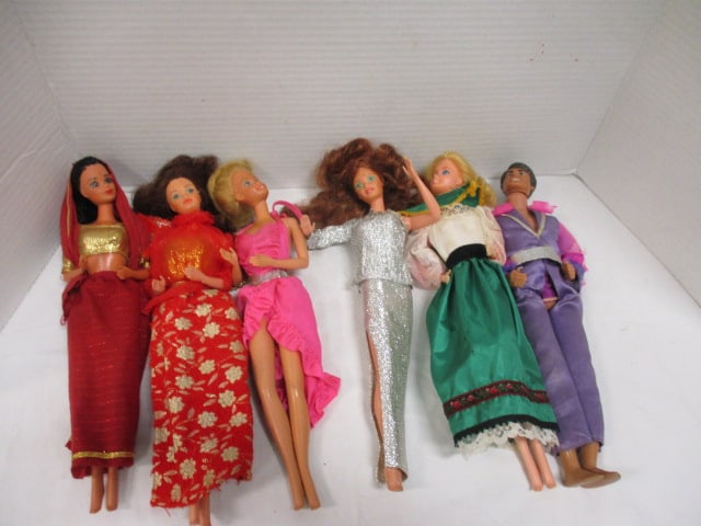 Five Old Barbie Dolls and Ken Doll: .