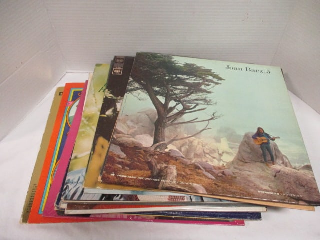 Grouping of 1970's Pop Rock and R&B Vinyl LPs (1 of 17)