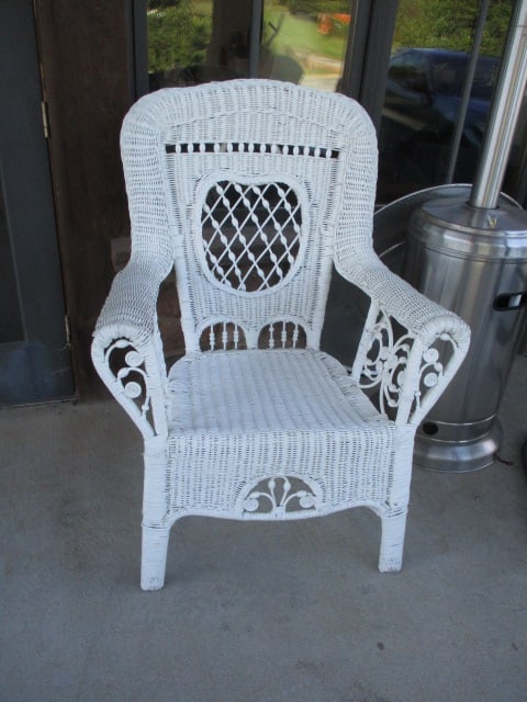 Vintage White Wicker Chair: 30" x 23" x 43", Local Pickup Only