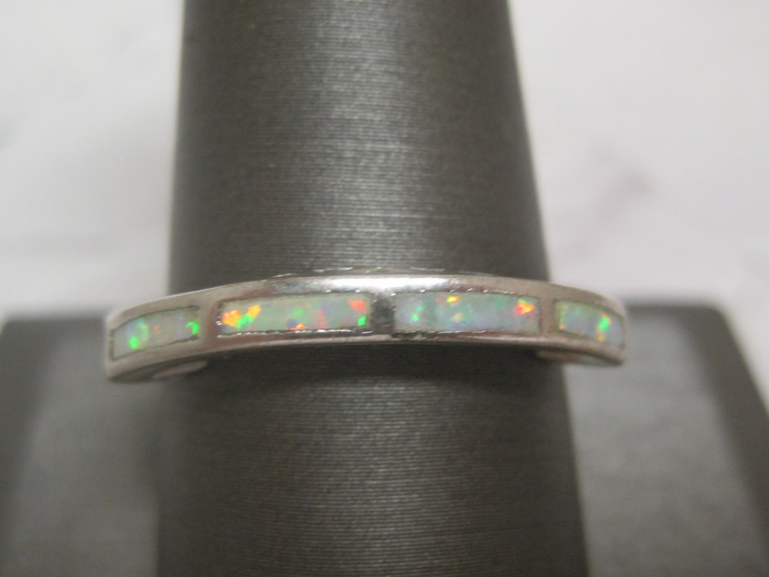 Sterling Silver Opal Band Ring: Size 10. Weighs 2.9 grams