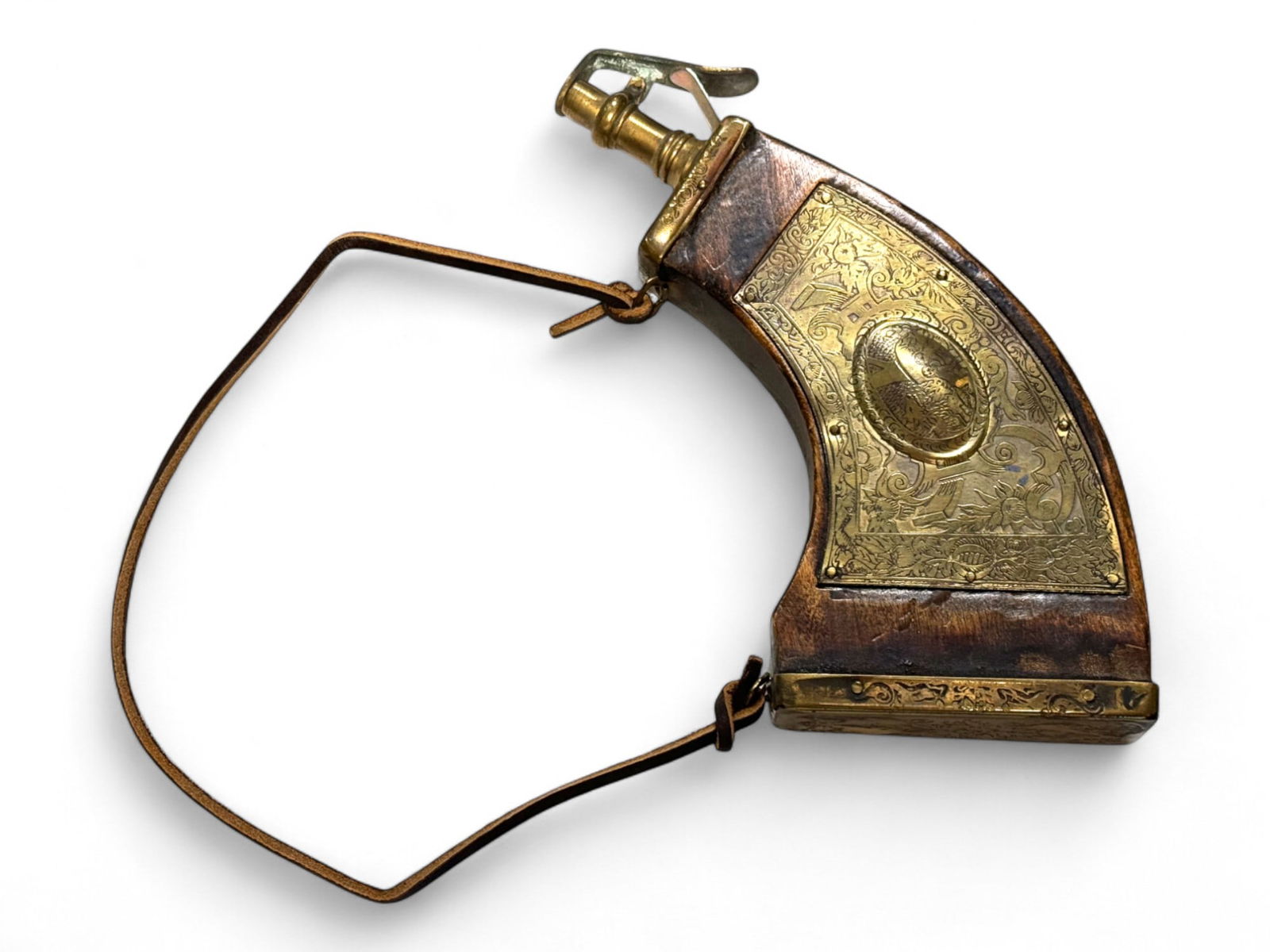 Antique Ottone Filippo P. Pe. Palat Italian oak Powder Flask (1 of 10)