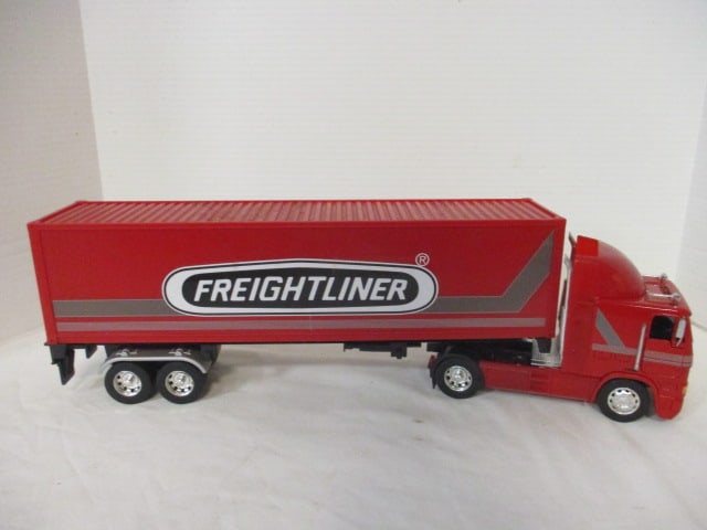 1999 New-Ray "Freightliner" 18 Wheel Hauler Diecast (1 of 7)