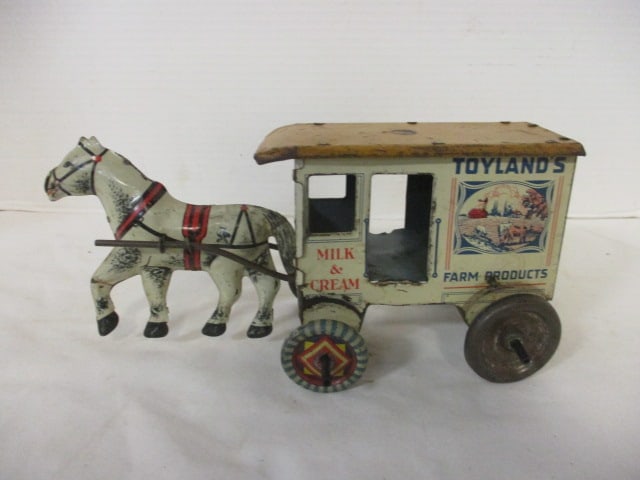 Vintage Marx "Toylands Farm Products Milk & Cream" Wind-Up Tin Lito Toy Milk Wagon (1 of 7)
