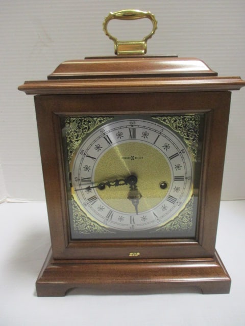 Howard Miller Mantle Clock (SRP Label on Front) (1 of 8)