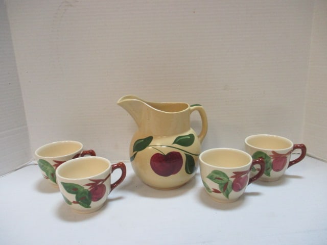 Franciscan Ware (4) Mugs & Watt Apple Pitcher 7" (1 of 10)