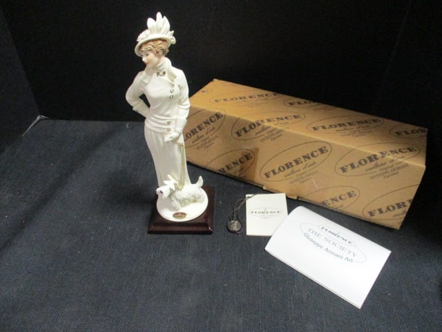 Guiseppe Armani Florence 'Champs Elysees' Figurine w/box (1 of 20)