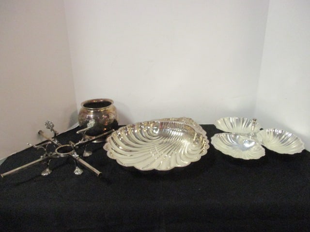 Silverplated Shell Serving Dish, 3 Shell Tidbit Server, Adjustable Bowl Stand and Bowl (1 of 13)