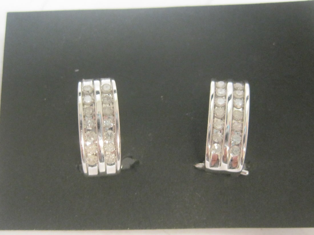 14k White Gold Diamond Earrings (1 of 5)