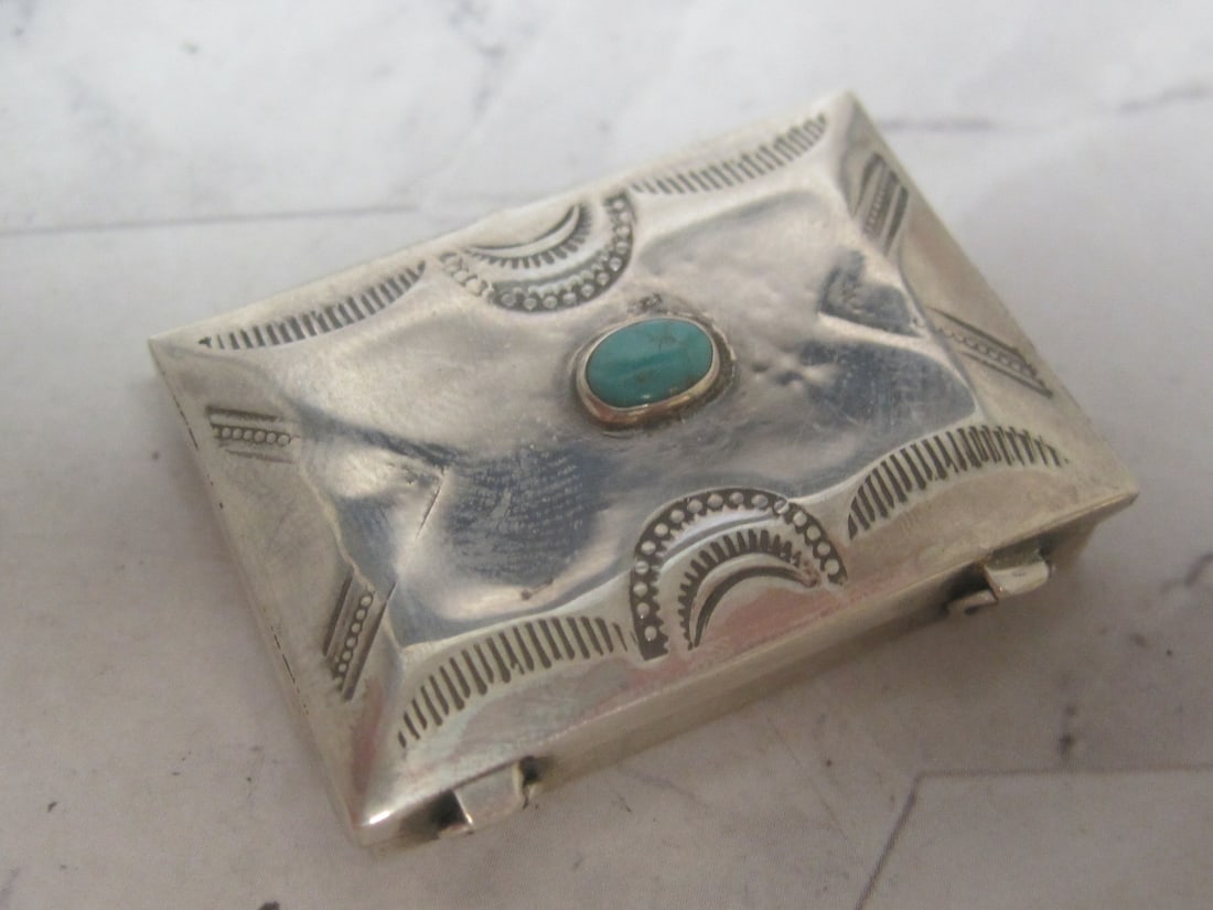 Sterling Silver Navajo Turquoise Pill Box with hinged lid: Weighs 10.2 grams