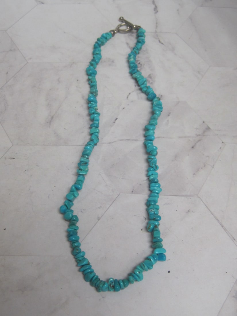 18" Sterling Silver Turquoise Natural Nugget Style Bead Necklace with Toggle Clasp (1 of 4)