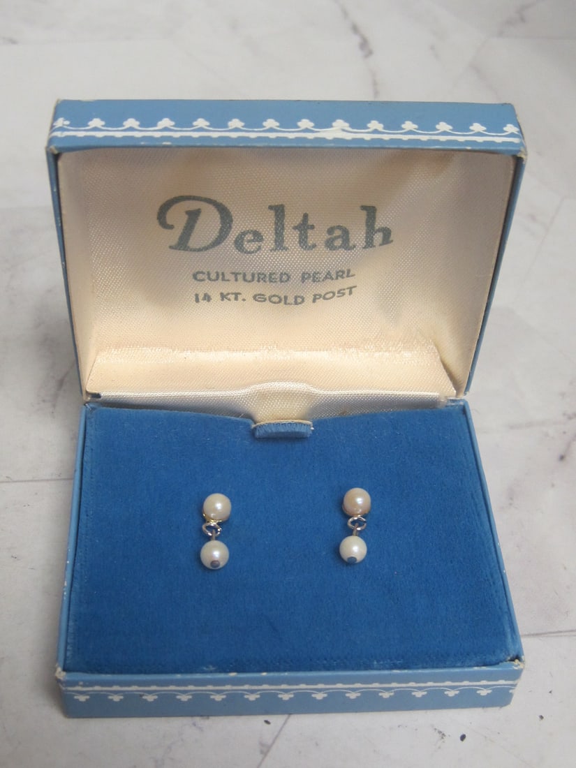 1960's Deltah Vintage Pearl Earrings with 14k Gold Posts in Original Box (1 of 4)