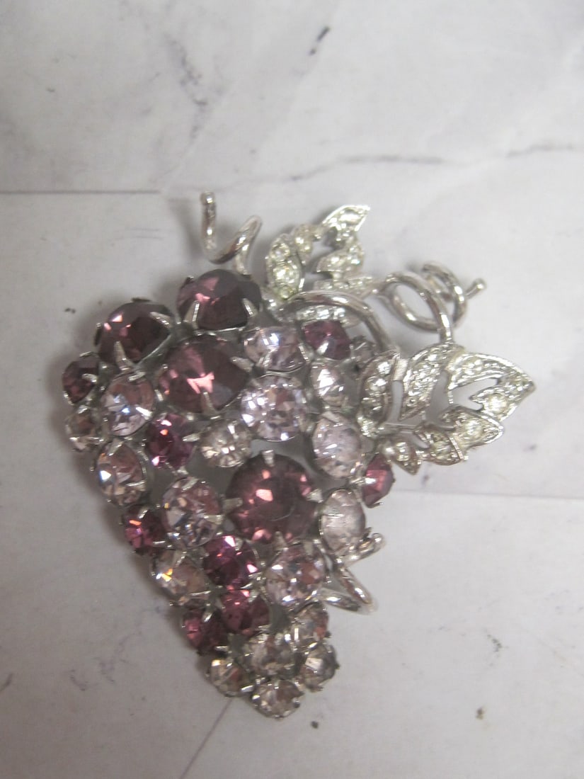 Eisenberg Vintage Costume Jewelry Grape Cluster Brooch (1 of 5)