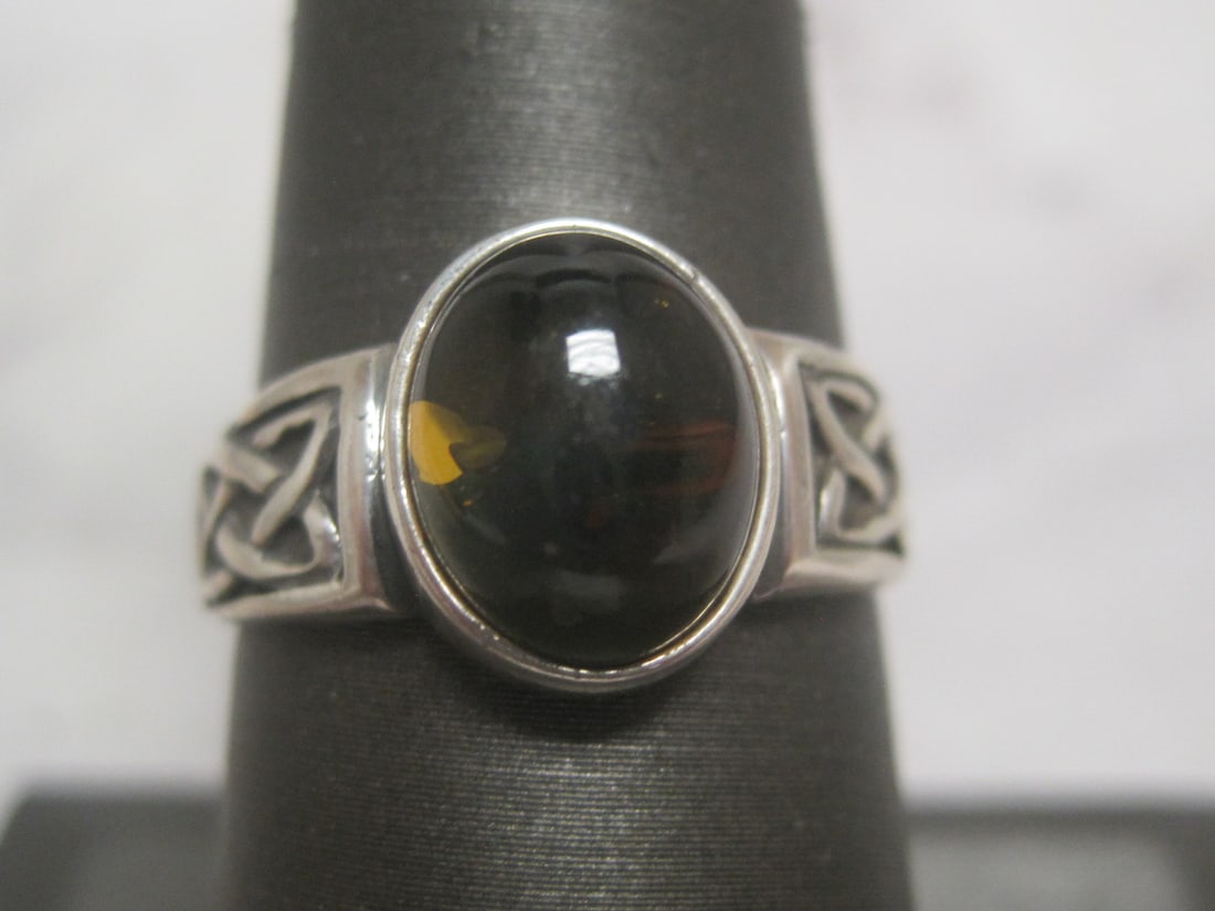 Sterling Silver Scarce Green Amber Ring: Size 8