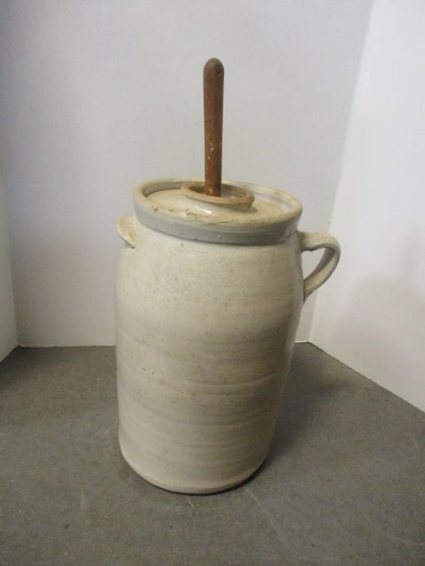 Vintage 4 Gallon Stoneware Churn (1 of 9)