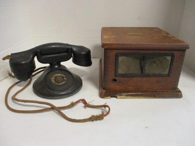Antique Automatic Electric Company Bakelite Monophone (1 of 20)