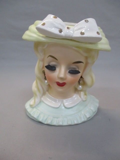 5" Lady Head Vase (1 of 7)