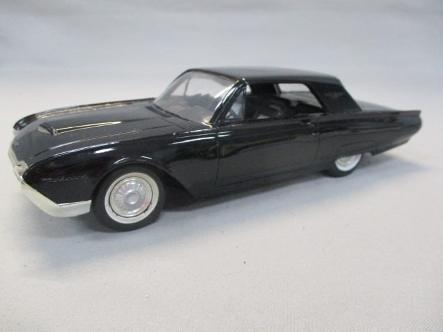 1961 Ford Thunderbird Promo (1 of 10)