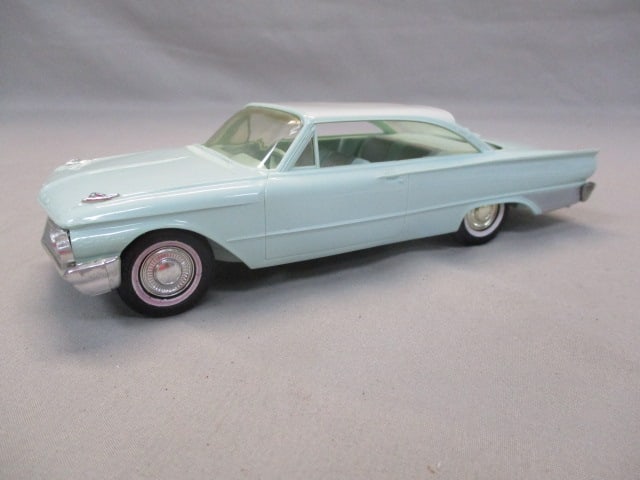 1961 Ford Galaxie Promo: .