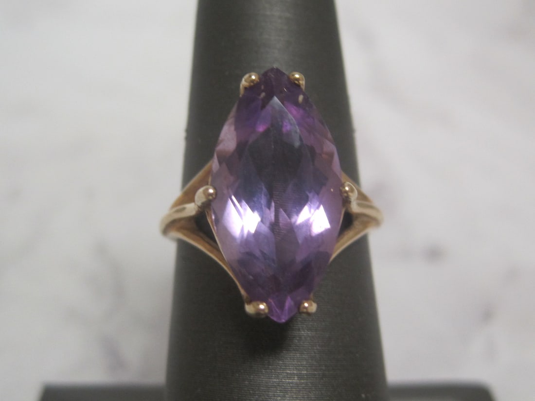 10k Gold Amethyst Ring (1 of 4)