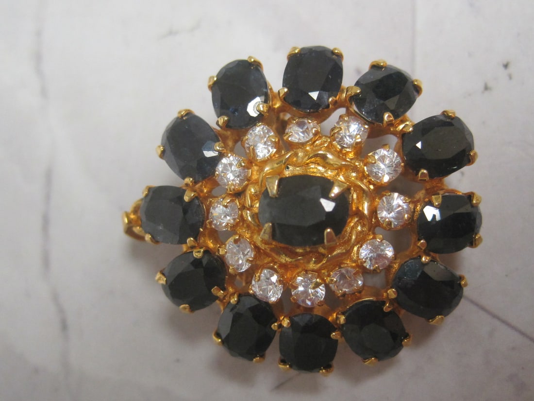 Dark Blue Sapphire Pin/Pendant: .