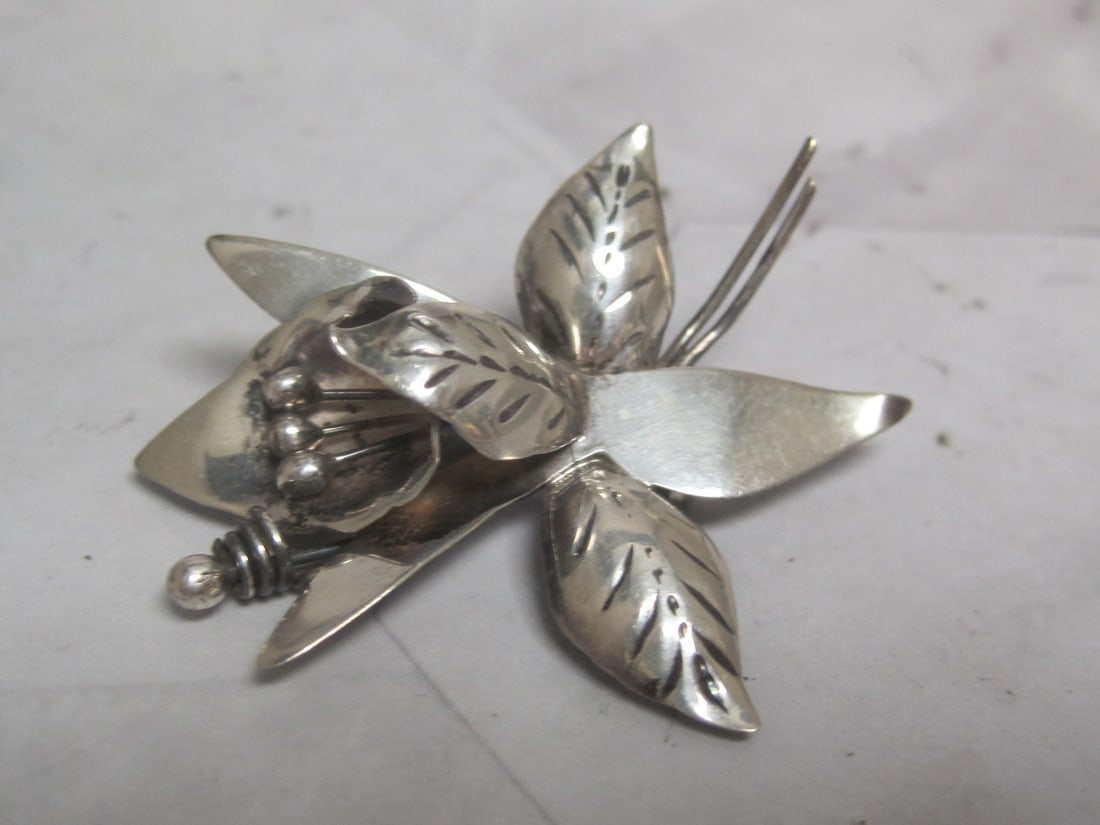 Vintage Mexican Sterling Silver Orchid Figural Pin: .