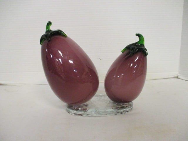 Mikasa Crystal Bounty Eggplant Glass Pair on Waffle Base: 7 3/4"