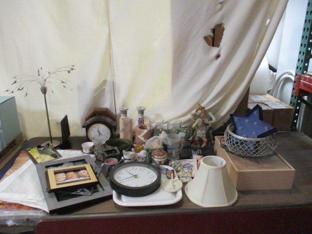 Table Lot - Clocks, Glassware, Crystal, Linens, Picture Frames, Lampshades, etc.: see pictures and preview for selection and condition, please bring boxes and packing supplies, Local Pickup Only