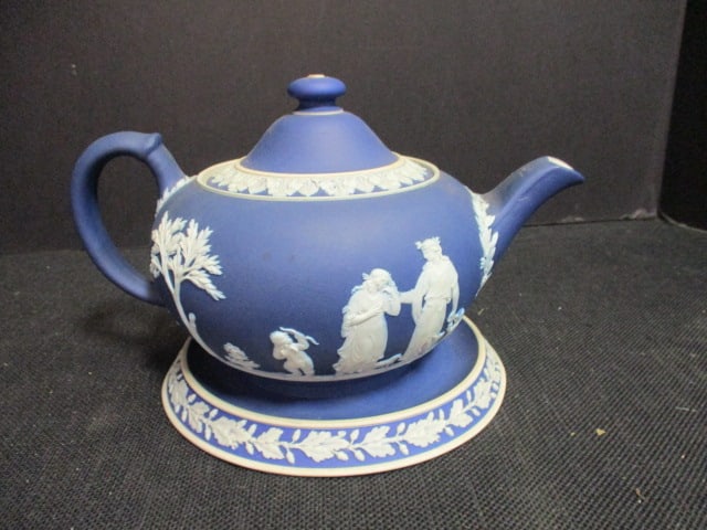 Wedgwood Blue Jasperware Teapot w/Underplate: .