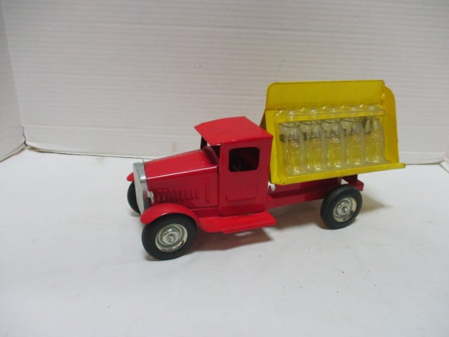 Gearbox Metalcraft Coca Cola Delivery Truck: 11"