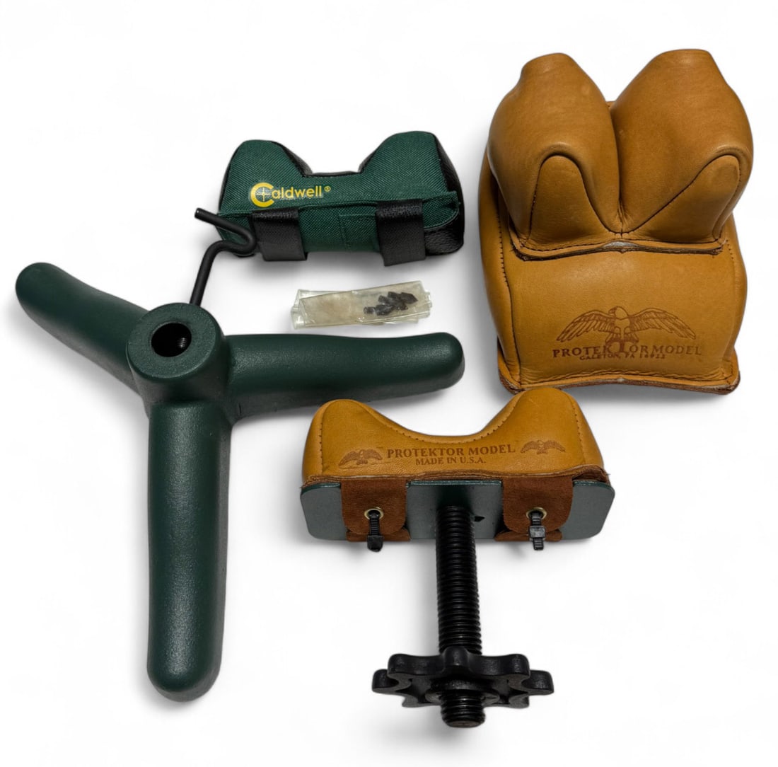 Caldwell Leather Shooting Bench Rest Protektor Model (1 of 8)