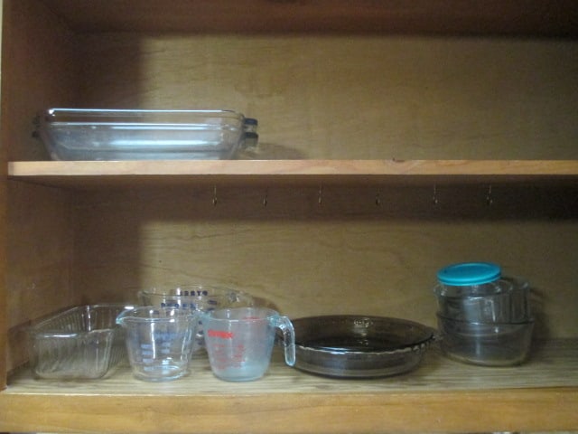 Grouping of Pyrex and Anchor Hocking Measuring Cups, Baking Dishes and Storage Bowls: See pictures and preview for selection, Bring Boxes-Local Pickup Only