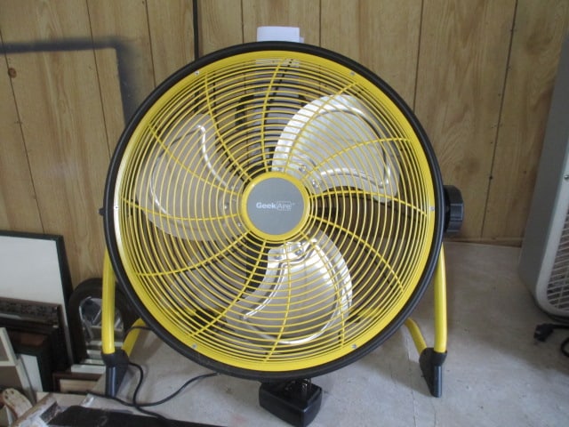 Geek Aire Rechargeable Indoor/Outdoor High Velocity Fan (1 of 7)