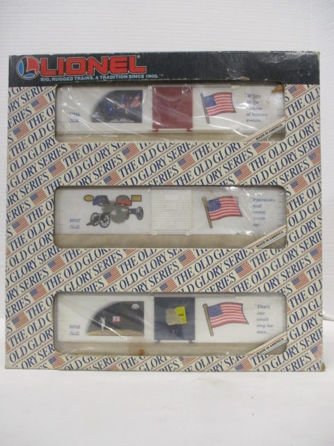 Lionel "The Old Glory Series" O Gauge Boxcar Train Set in Original Box (1 of 6)