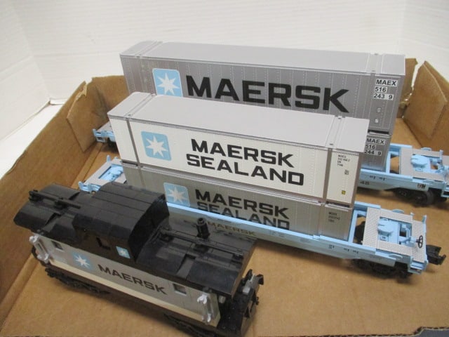 Lego "Maersk" Caboose and 2 Lionel "Maersk" O Gauge Train Cars - #291000 (1 of 11)