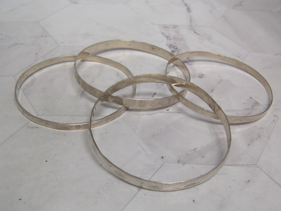 4 Navajo Style Sterling Silver Bangle Bracelets (1 of 7)